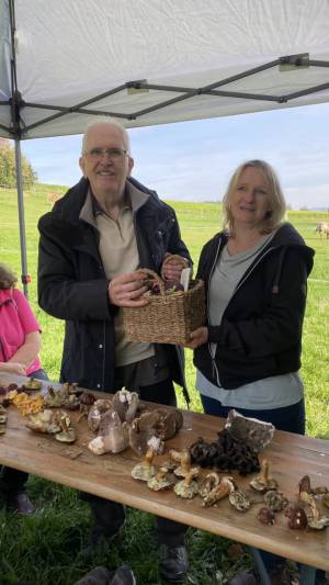 Pilzexkursion bei Schöfbach, LKR SR