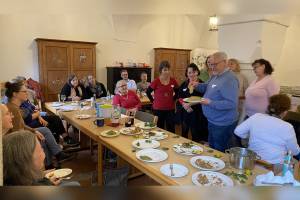 Fortbildung - Rindenmedizin - die Apotheke der Knochen­richter, Holzknechte und Hebammen